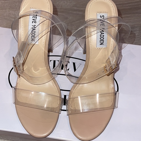 BRAND NEW Steve Madden Clear Heels and Clear ankle Strap - Picture 3 of 15